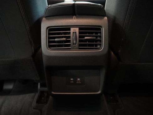 Used 2023 Nissan Rogue SV AWD/4WD image 27