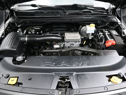 Used 2023 RAM 1500 Big Horn AWD/4WD image 8