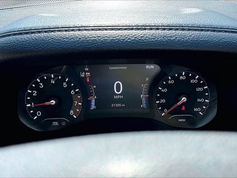 Used 2023 Jeep Compass Latitude AWD/4WD image 22