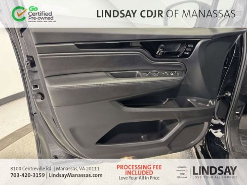 Used 2023 Honda Odyssey Elite image 16
