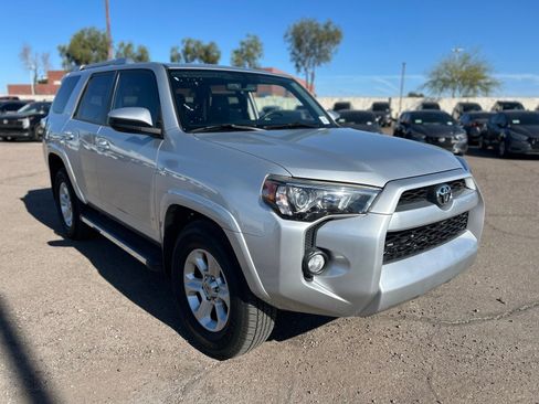 Used 2017 Toyota 4Runner SR5 image 3