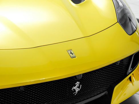 Used 2017 Ferrari F12tdf RWD image 57