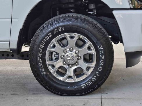Used 2024 RAM 2500 Laramie AWD/4WD image 12