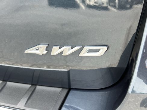 Used 2024 Ford Explorer Limited w/ Equipment Group 301A AWD/4WD image 11