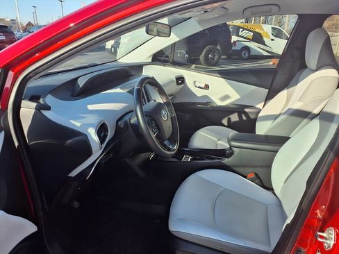 Certified 2020 Toyota Prius Prime XLE image 22
