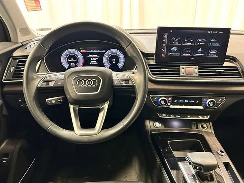 Certified 2024 Audi Q5 2.0T Premium Plus AWD/4WD image 3