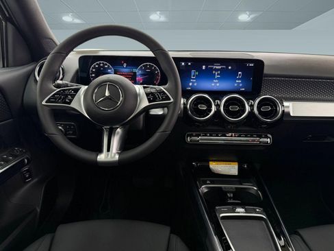 New 2026 Mercedes-Benz GLB 250 image 25