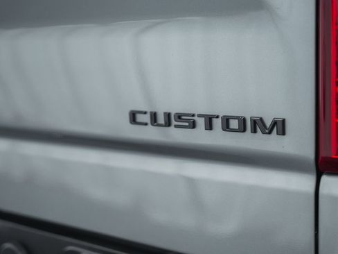 Used 2025 Chevrolet Silverado 1500 Custom Trail Boss w/ Dark Appearance Package image 9