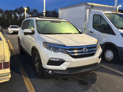 Used 2018 Honda Pilot EX-L image 4