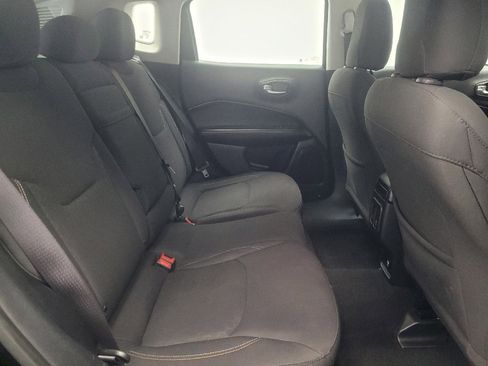Used 2018 Jeep Compass Sport FWD image 19
