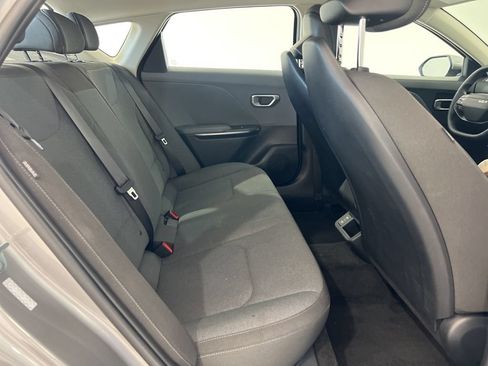 Used 2025 Kia K4 FWD image 23