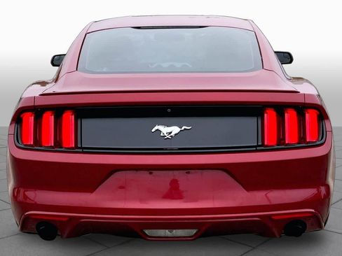 Used 2017 Ford Mustang Coupe RWD image 5
