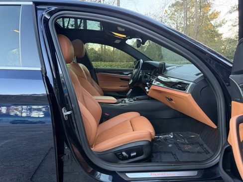 Used 2019 BMW 530i xDrive 530i xDrive w/ Convenience Package image 23