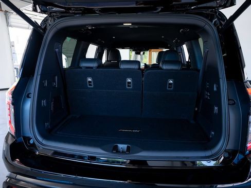Used 2025 Nissan Armada PRO-4X AWD/4WD image 50