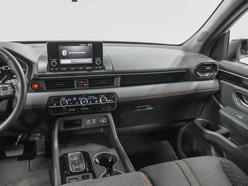 Used 2023 Honda Pilot Sport image 31
