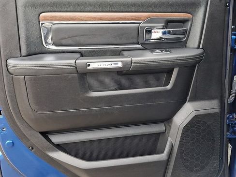 Used 2014 RAM 1500 Laramie AWD/4WD image 11