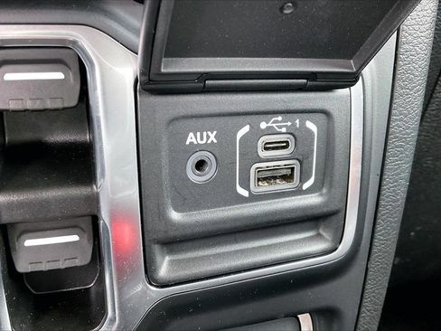 Certified 2023 Jeep Wrangler Unlimited Sahara w/ Cold Weather Group AWD/4WD image 18