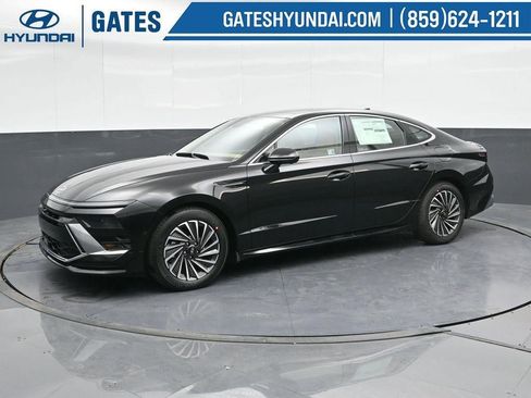 New 2025 Hyundai Sonata Limited image 7