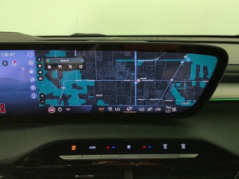 Certified 2025 Buick Enclave Avenir w/ Super Cruise Package AWD/4WD image 18