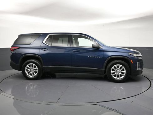 Used 2023 Chevrolet Traverse LS AWD/4WD image 6