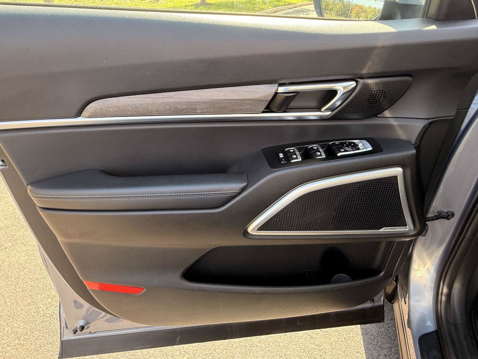 Used 2020 Kia Telluride EX AWD/4WD image 12