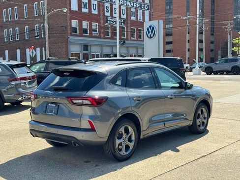 Used 2024 Ford Escape ST-Line w/ Tech Pack #1 AWD/4WD image 6
