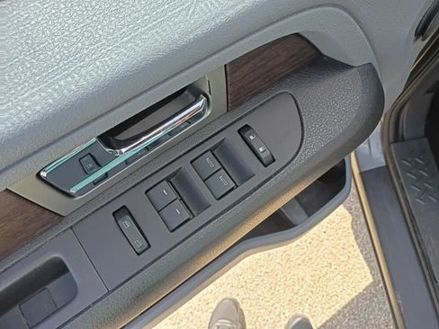 Used 2013 Ford F150 Lariat w/ Mid Equipment Group RWD image 10