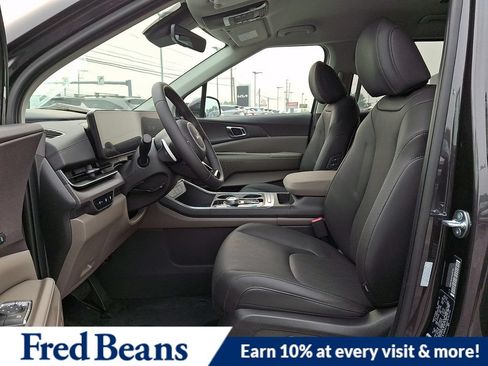 New 2026 Kia Carnival EX FWD image 10