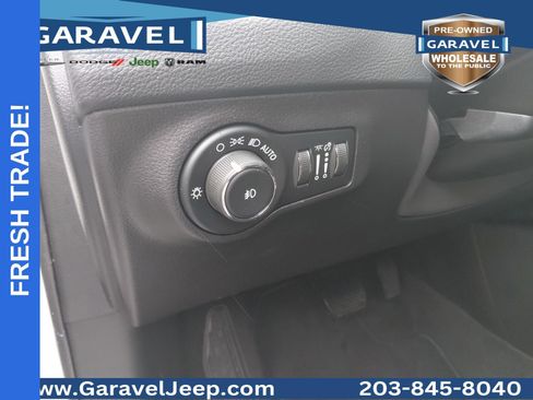 Used 2019 Jeep Compass Latitude w/ Popular Equipment Group AWD/4WD image 24