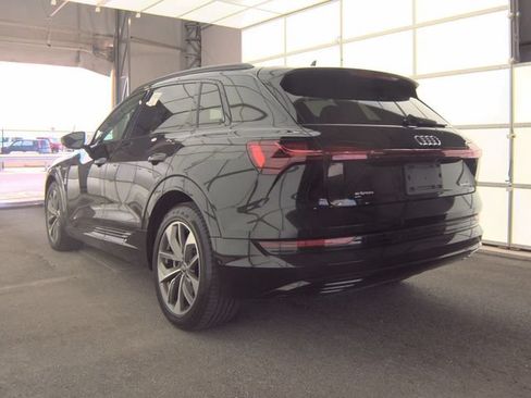 Used 2021 Audi e-tron Premium w/ Black Optic Package AWD/4WD image 4