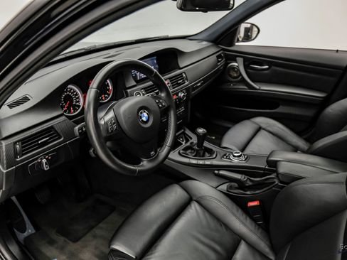 Used 2011 BMW M3 Sedan RWD image 2