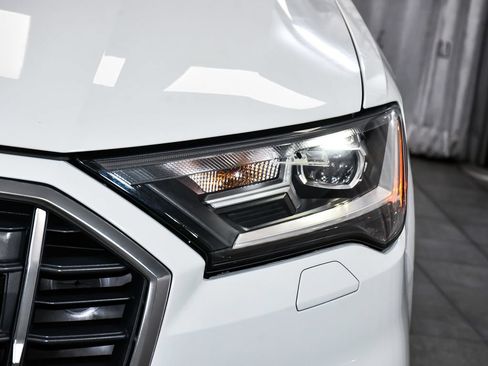Used 2023 Audi Q7 3.0T Premium Plus w/ Premium Plus Package AWD/4WD image 87