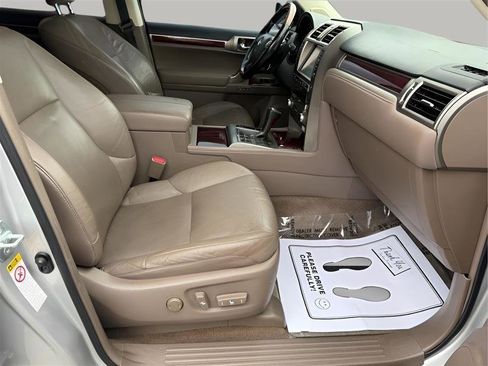 Used 2016 Lexus GX 460 w/ Premium Package AWD/4WD image 31