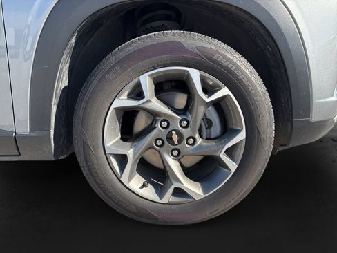 Used 2025 Chevrolet Equinox LT AWD/4WD image 17