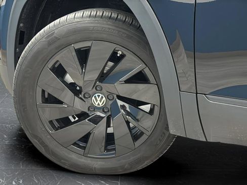 Used 2024 Volkswagen Atlas SE w/ Black Wheel Package AWD/4WD image 29