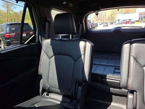 Certified 2024 Honda Pilot TrailSport image 18