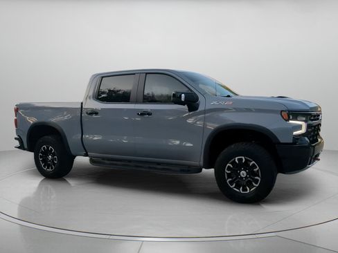 Used 2024 Chevrolet Silverado 1500 ZR2 w/ Technology Package AWD/4WD image 35