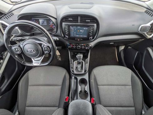 Used 2021 Kia Soul GT-Line FWD image 19