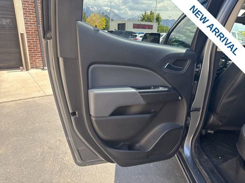 Used 2020 Chevrolet Colorado Z71 AWD/4WD image 15