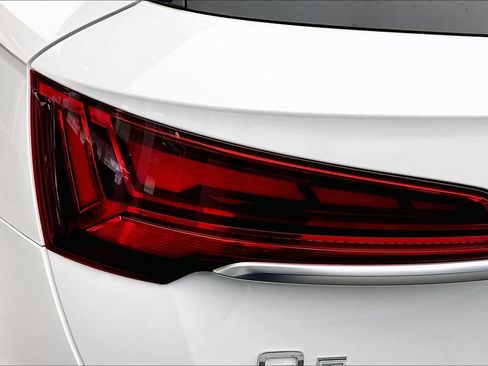 Used 2023 Audi Q5 2.0T Premium Plus w/ Premium Plus Package image 29