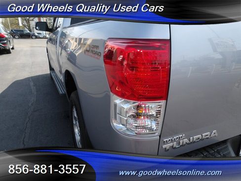 Used 2012 Toyota Tundra 4x4 Double Cab w/ TRD Off-Road Pkg image 9