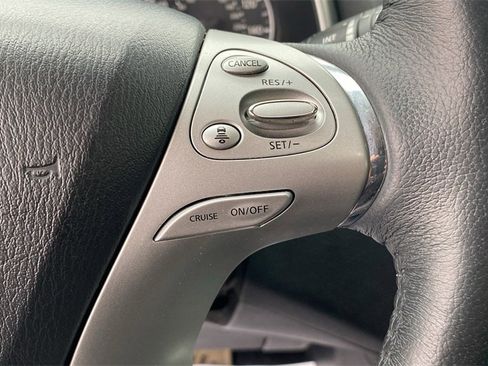 Used 2018 Nissan Murano Platinum w/ Cargo Package image 27