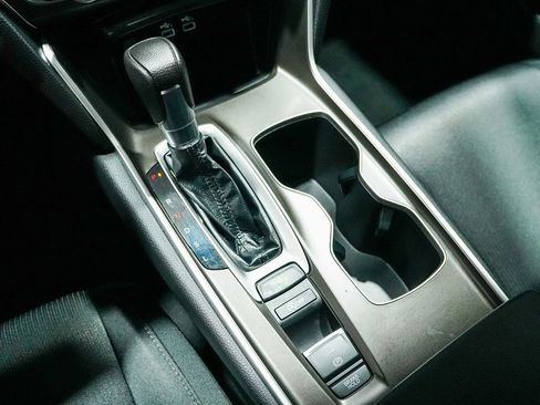 Used 2022 Honda Accord LX image 15