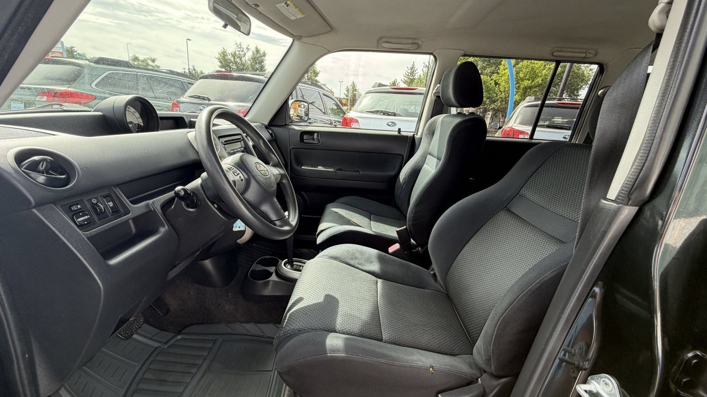 Used 2006 Scion xB FWD image 6