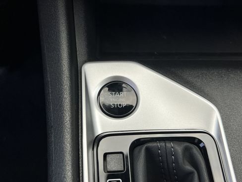 New 2026 Nissan Altima 2.5 SV image 12