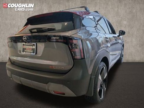 New 2026 Nissan Kicks SR w/ SR Premium Package AWD/4WD image 8