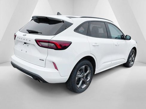 Used 2023 Ford Escape ST-Line Select AWD/4WD image 8
