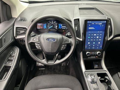 Certified 2024 Ford Edge SE w/ Cargo Accessory Package AWD/4WD image 12