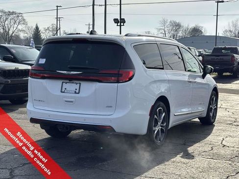 New 2026 Chrysler Pacifica Pinnacle w/ Trailer Tow Group image 40