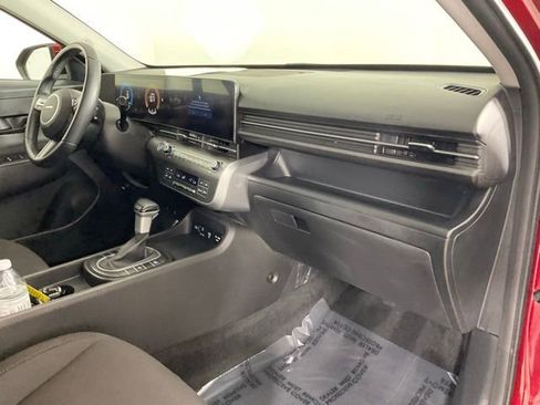 Used 2025 Hyundai Kona SEL FWD image 26